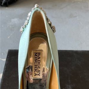 Badgley Mischka size 7 shoes used only once